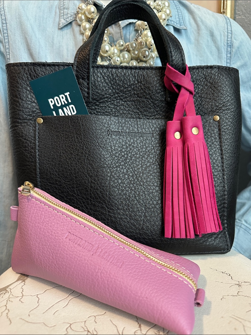 PLG 🖤🩷 New Black pebble mini zipper cb tote Apline pouch